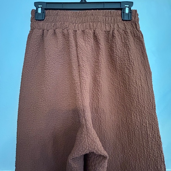 Fun dress up or down comfy pants - Picture 9 of 10